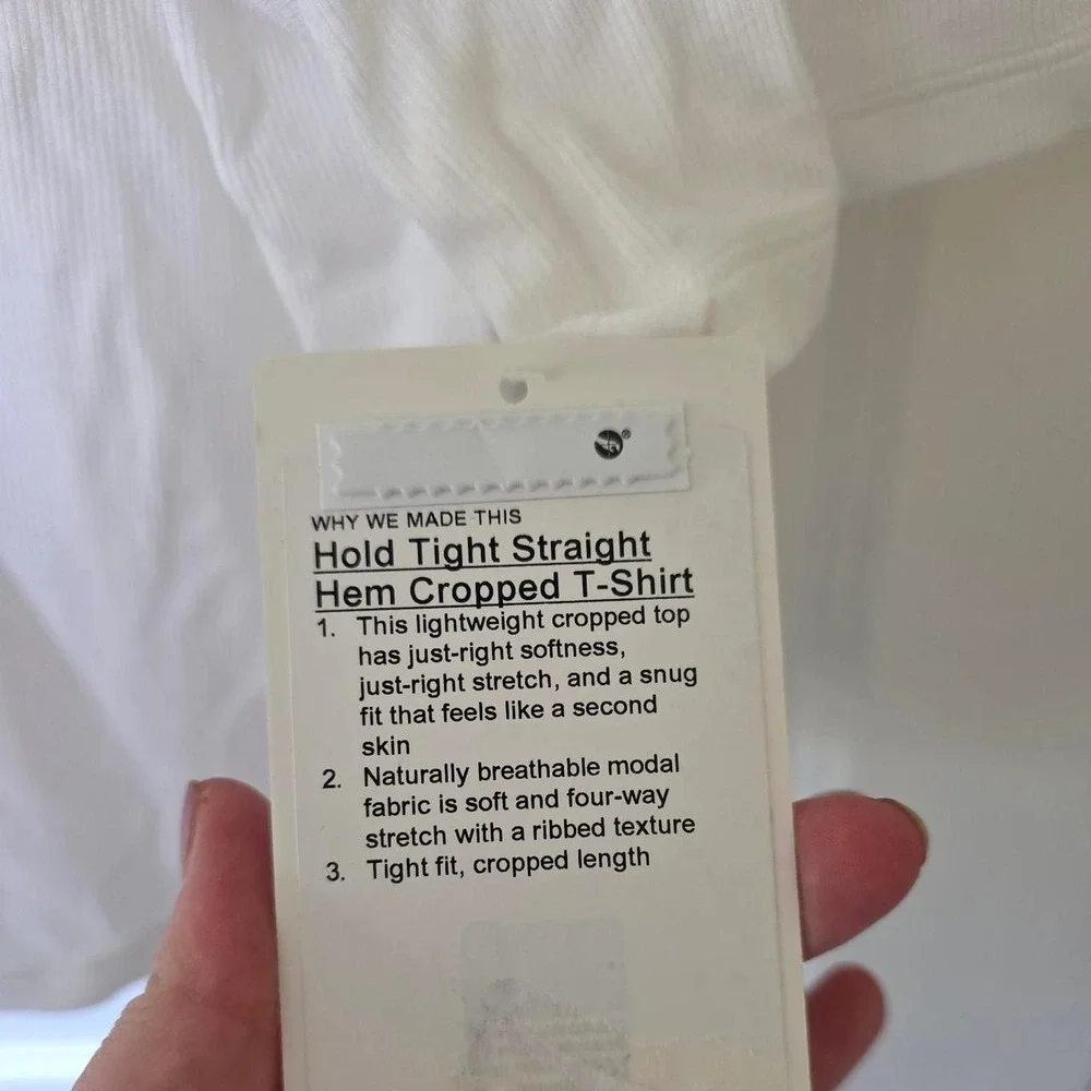 Lululemon white ribbed cropped tee